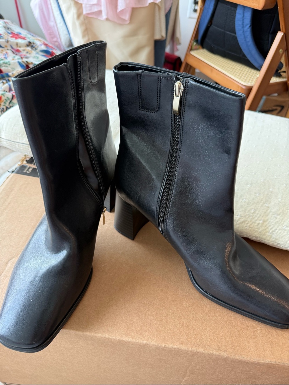 Black Women's Block Heel Boots
